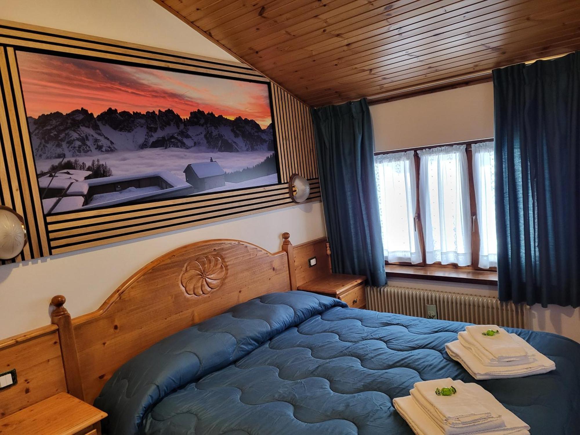 Albergo Meuble Tarandan Форни ди Сопра Екстериор снимка