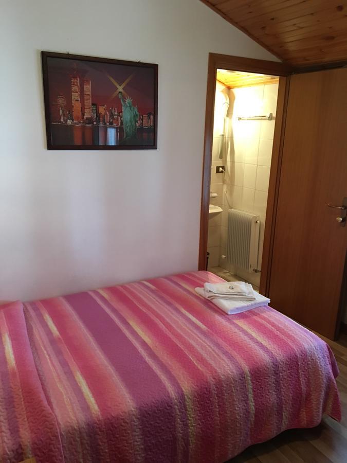 Albergo Meuble Tarandan Форни ди Сопра Екстериор снимка